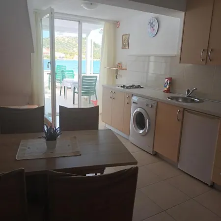 Volat * Betina (Sibenik-Knin)