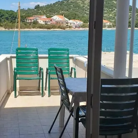 Volat * Betina (Sibenik-Knin)