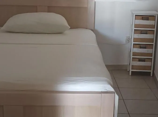 Volat Apartamento Betina (Sibenik-Knin)