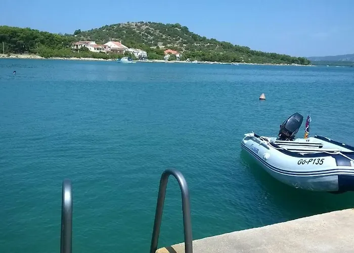 Volat Apartamento Betina (Sibenik-Knin)